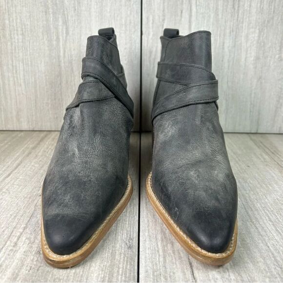 Free People Washed Black Leather Pointed Ankle Bootie Heel Women Size 7.5 EUR 38 - Picture 6 of 10